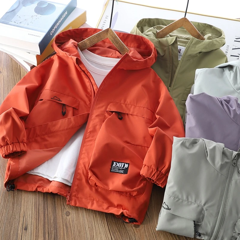 男童春秋连帽冲锋衣2025新款儿童防风外套潮上衣中大童宽松拉链衫