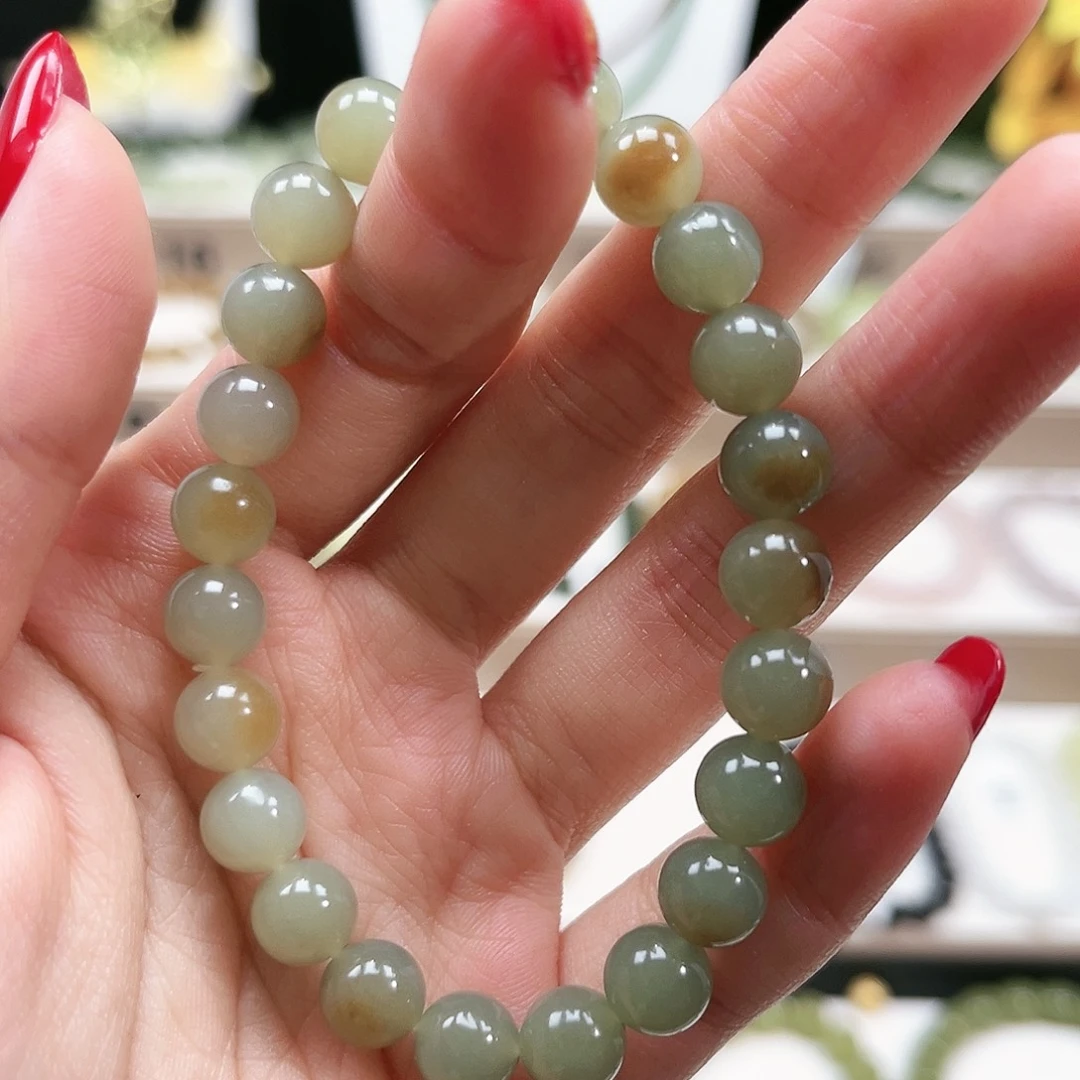 l***.和田玉未镶嵌手链