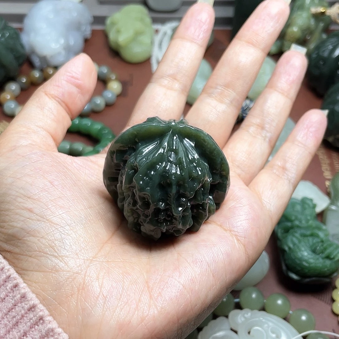 和田玉把件未镶嵌悟**图