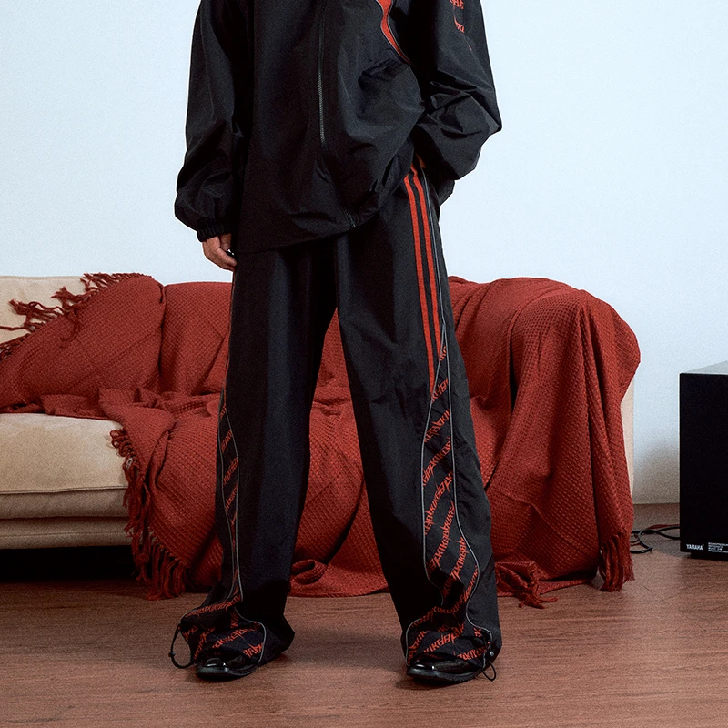 【COCO精选】 AKTK 黑红LOGO印花运动裤 6D1M1233H873