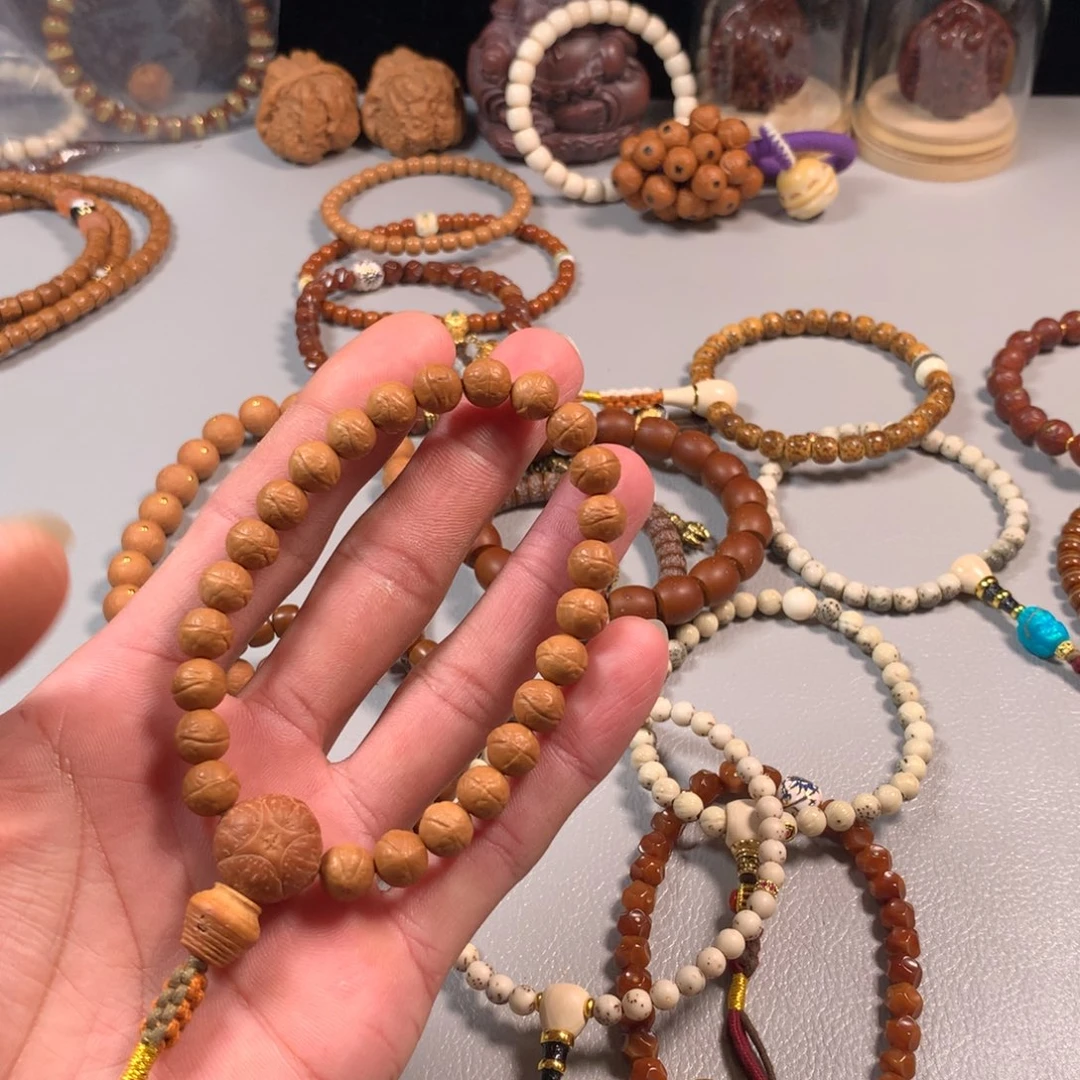 吊坠猴头核桃。。。。。。。。。。。