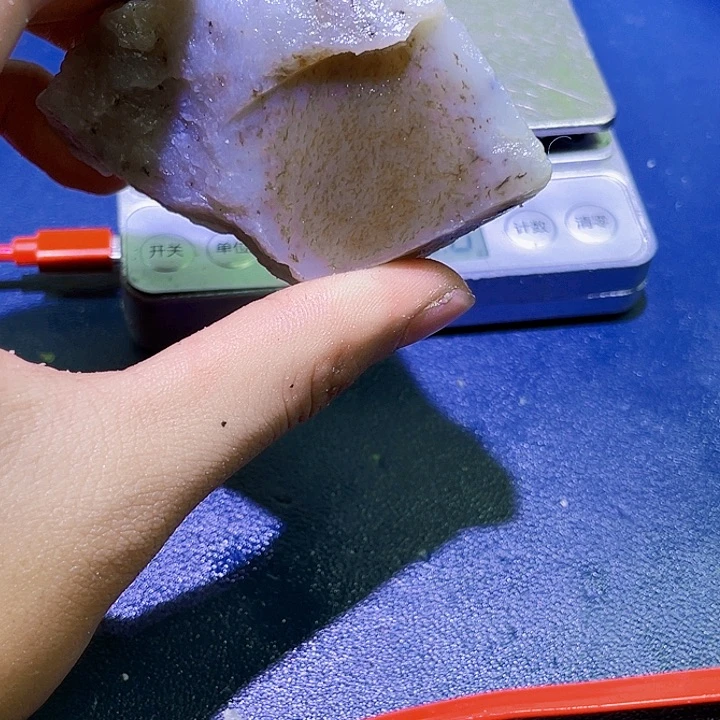 未镶嵌和田玉（糖玉）珠宝半成品
