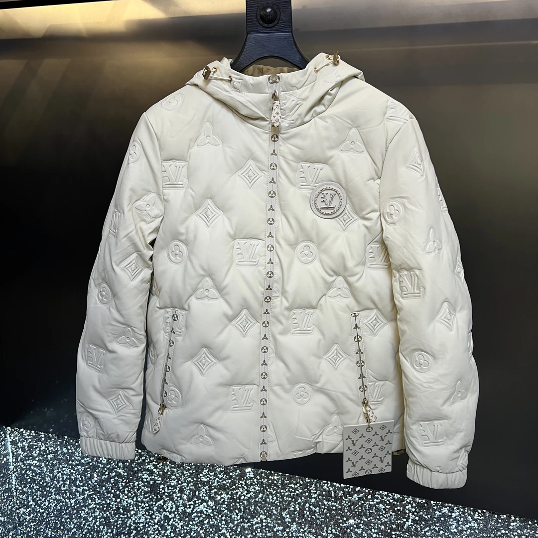 新款高端男士潮流百搭个性胸标休闲连帽羽绒服