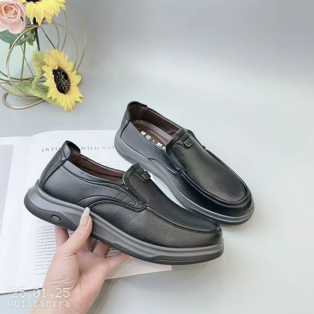 秋季新款时尚百搭中老年男士时尚休闲皮鞋7212