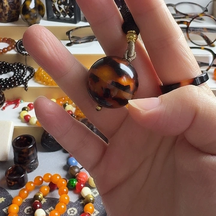 配饰子子子子子子子