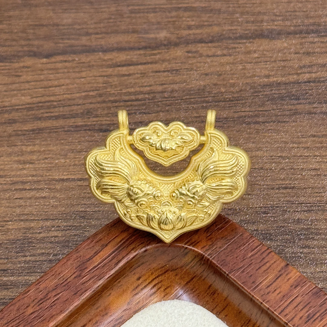 水贝黄金足金999锦鲤锁吊坠DP2213