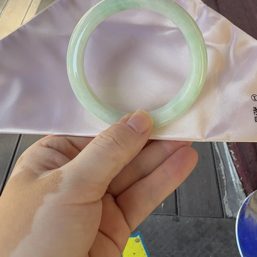 翡翠未镶嵌手镯翡翠手镯