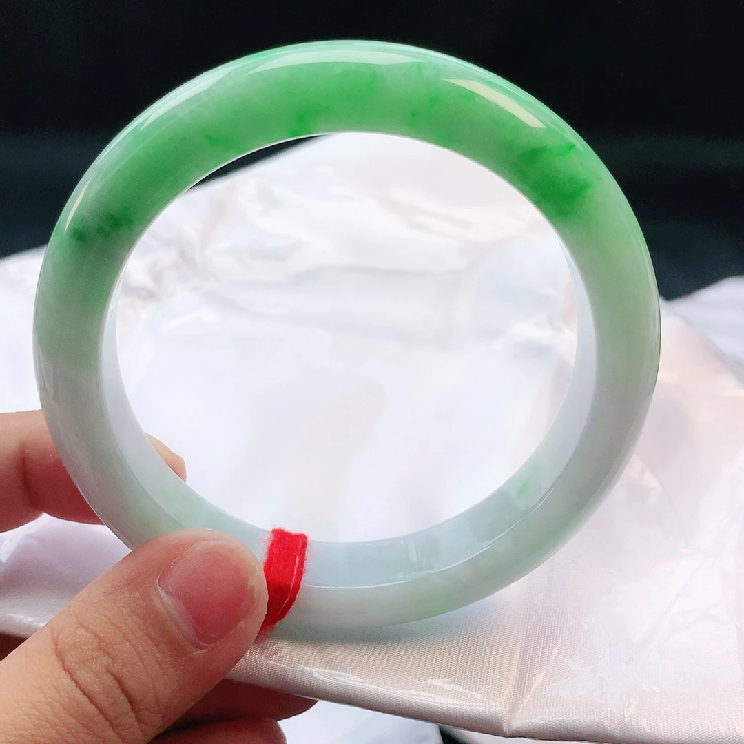翡翠手镯未镶嵌61圈1575