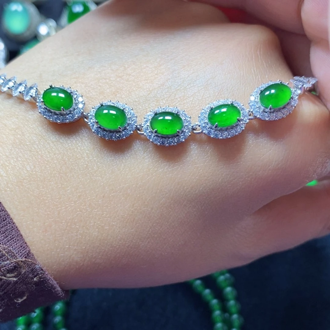 翡翠手链未镶嵌天然翡翠