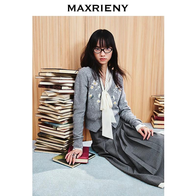 【商场同款-小雏菊系列】MAXRIENY精致优雅复古绣花钉珠针织外套