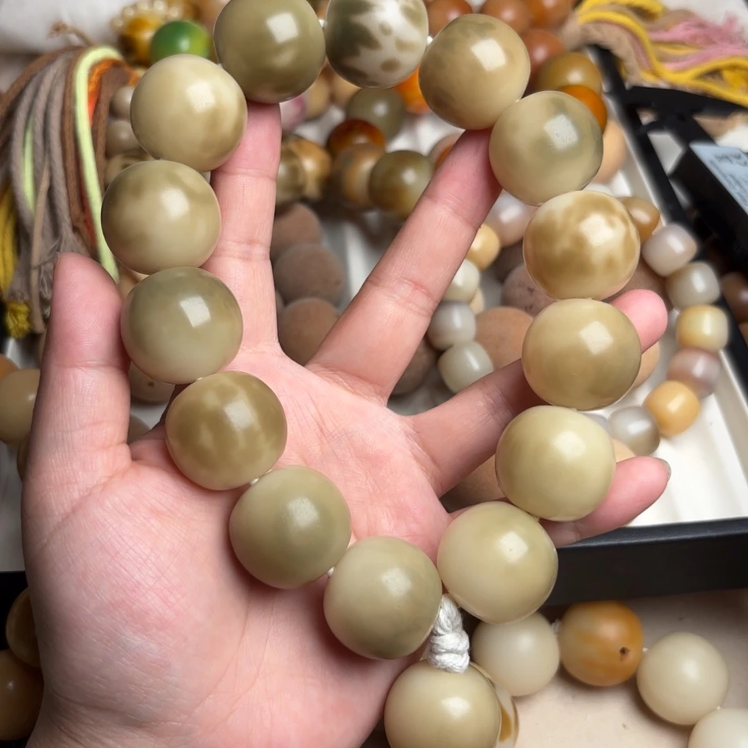 Z***f吊坠菩提根/象牙果卡25干磨手持 微瑕
