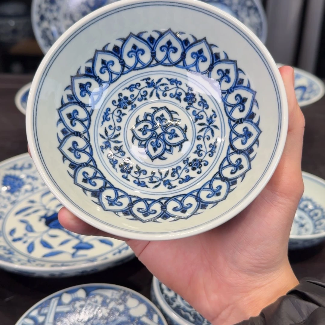 金***.瓷片宝相卧足碗手绘