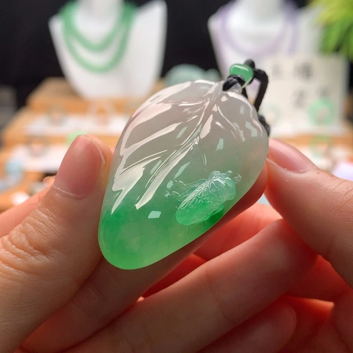 翡翠未镶嵌颈饰天然缅甸A货翡翠