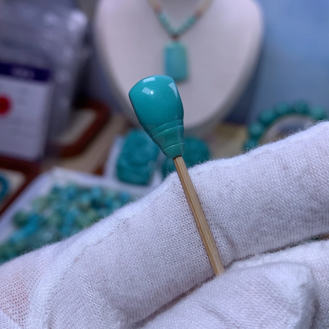 绿松石未镶嵌珠宝奇石101