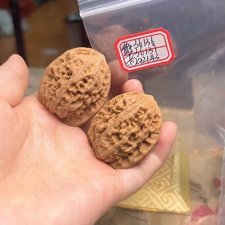 文玩核桃吊坠非嫁接将军榜
