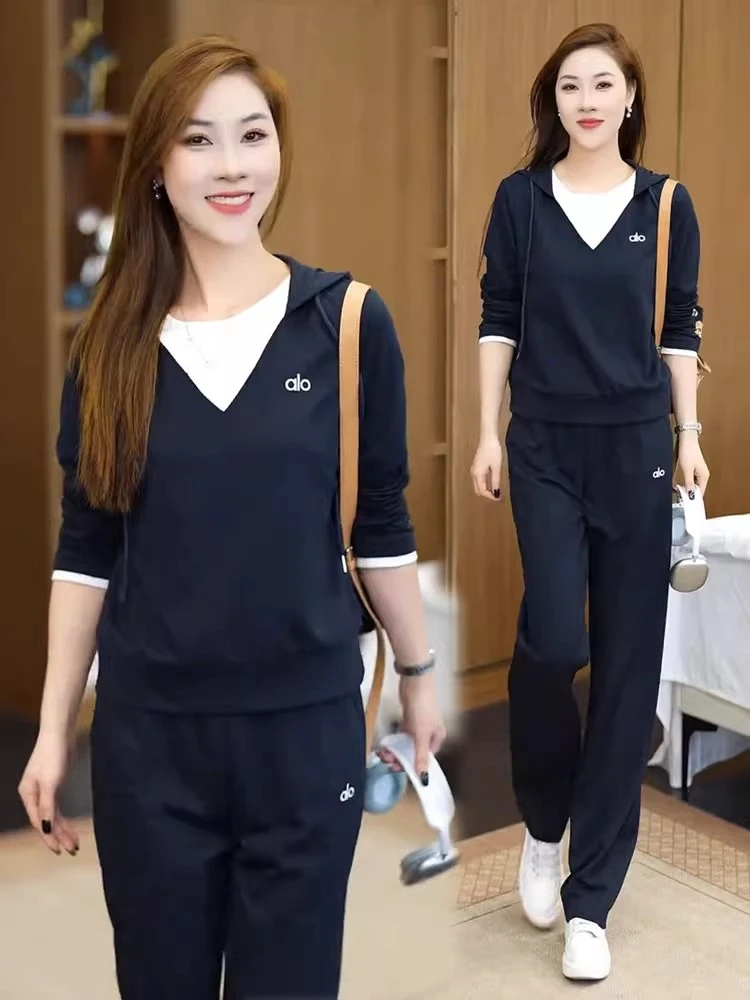 时尚休闲运动套装女2025秋季新款法财阀千金小香风秋冬加厚套装