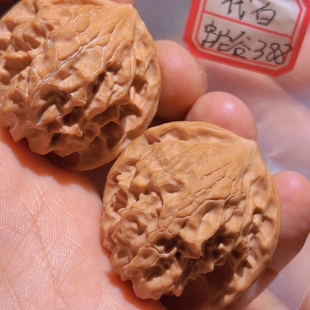瑞麟文玩核桃白蛇谷