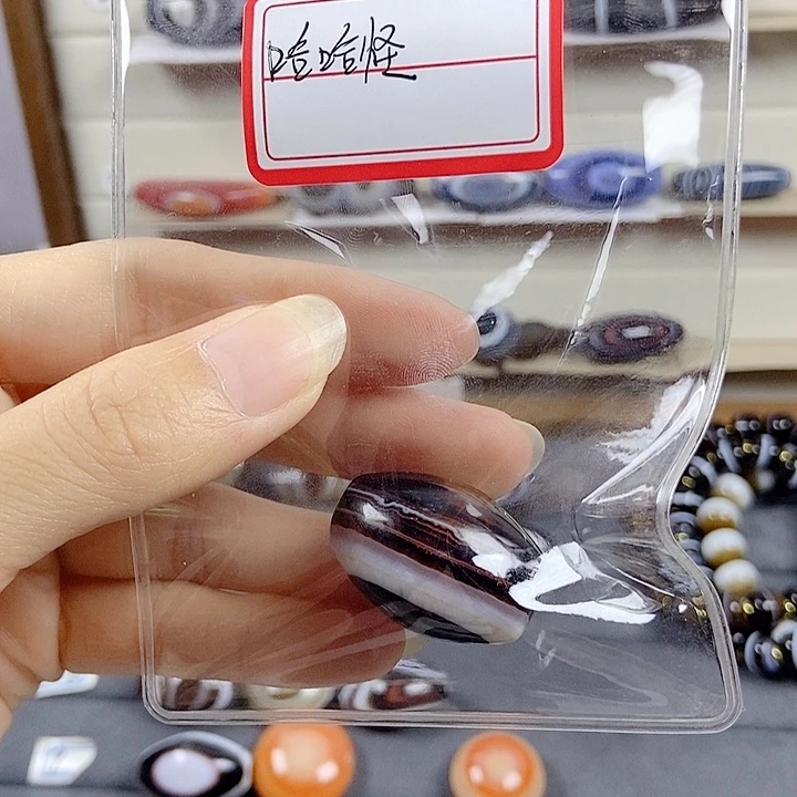 哈***怪未镶嵌颈饰玛瑙/玉髓