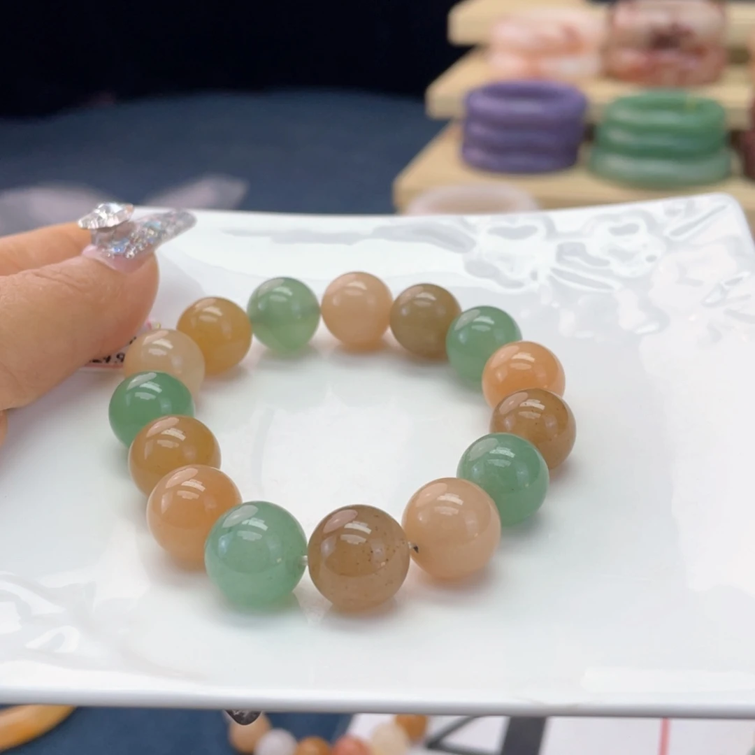 石英岩玉未镶嵌手镯