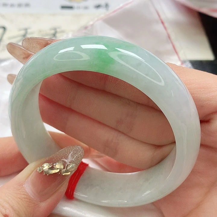 翡翠手镯未镶嵌缅甸天然A货翡翠