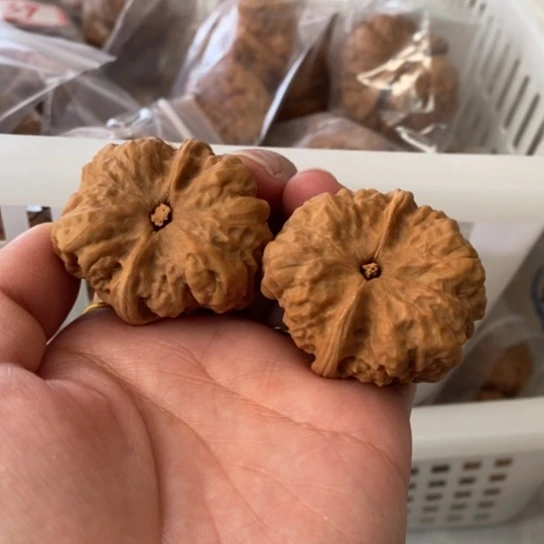 文玩核桃吊坠真*了38蛤蟆