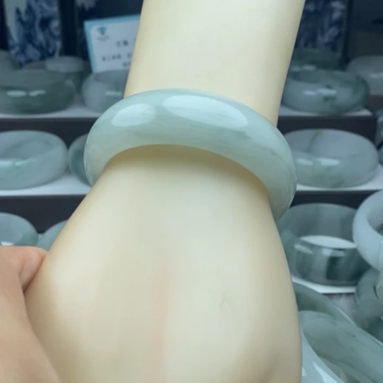 石英质玉（金丝玉）未镶嵌手镯