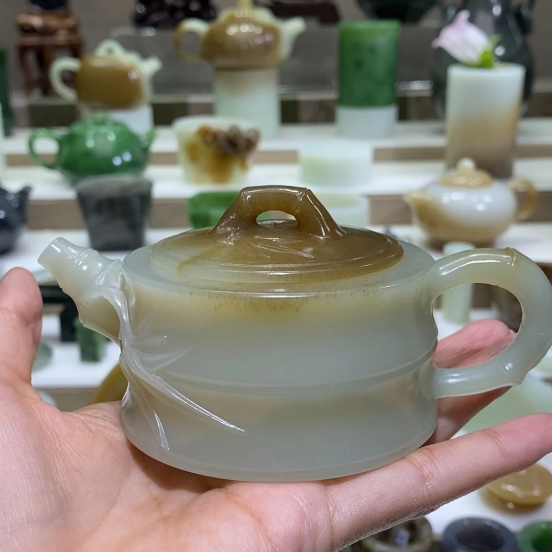 和田玉把件未镶嵌昆*缘糖白竹节壶