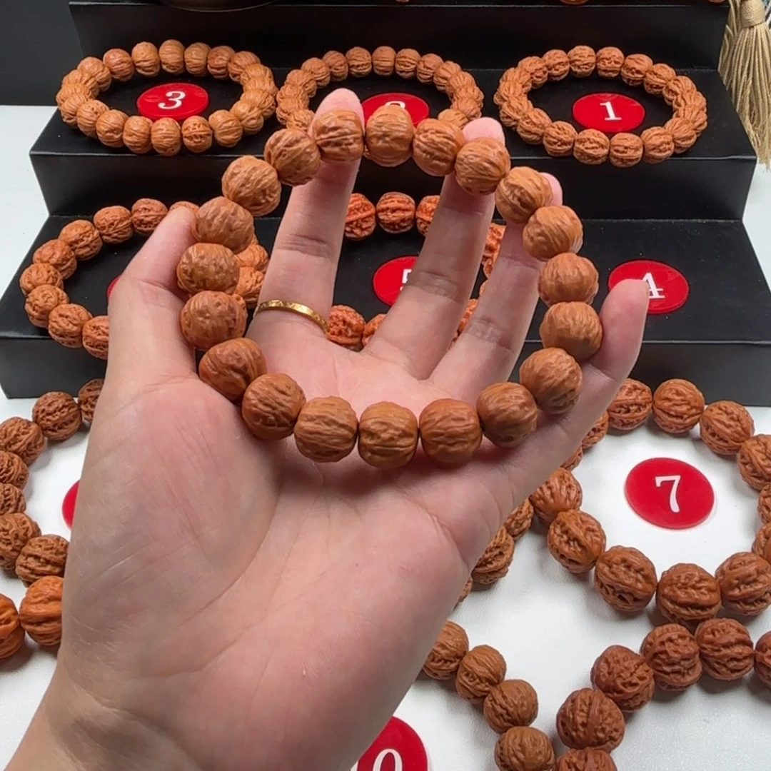 L***i手串文玩核桃小核桃1