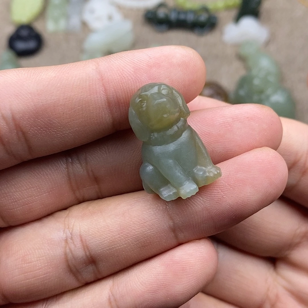 和田玉（糖玉）未镶嵌颈饰