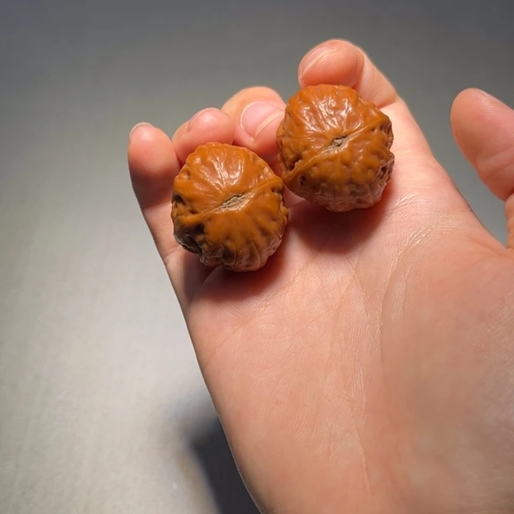 文玩核桃把件玉皮894