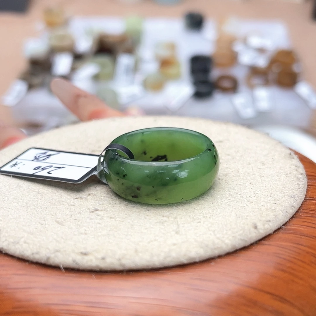 未镶嵌戒指和田玉（糖玉）c121猕猴桃轮胎18.2不退货