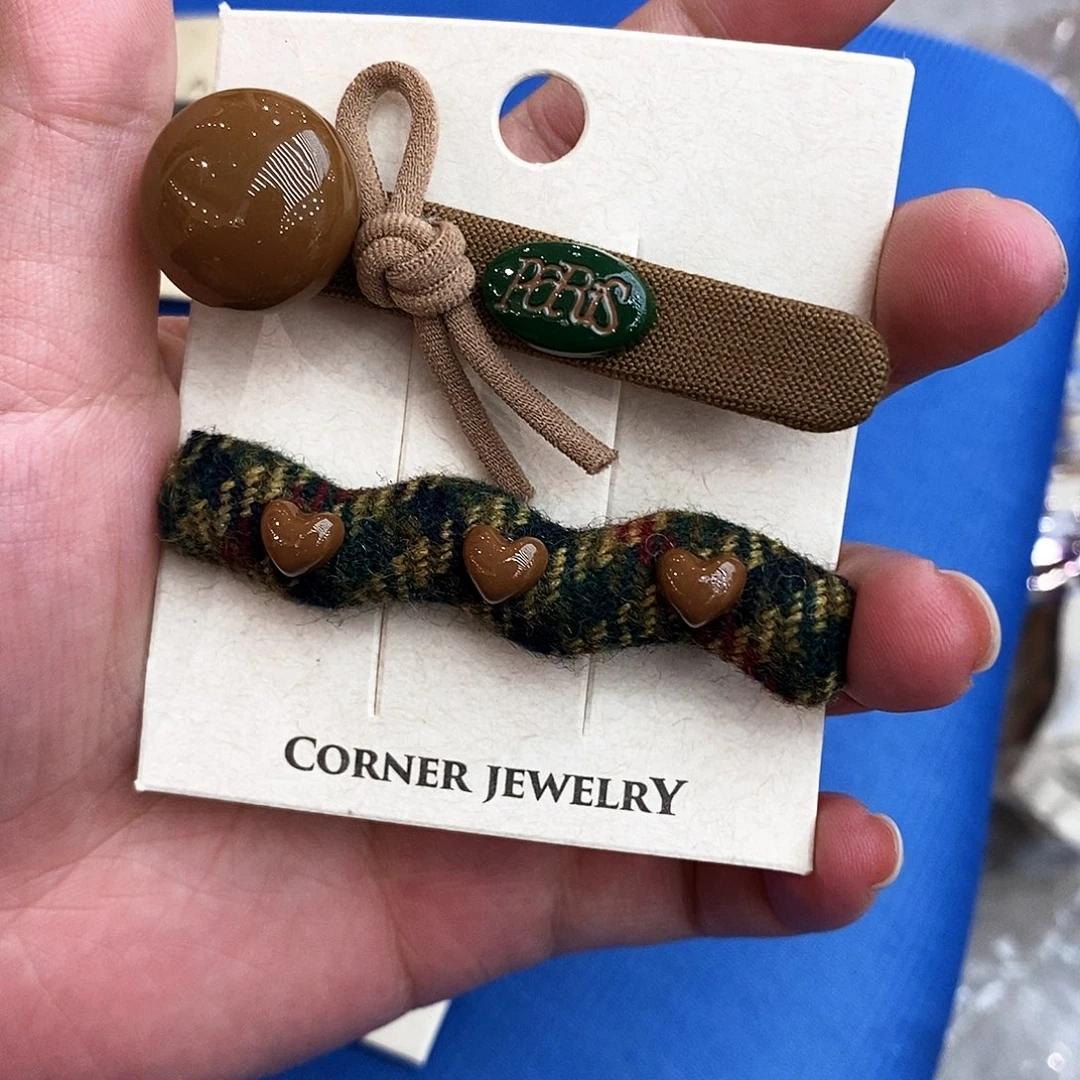 布艺非金属咖绿鸭嘴夹
