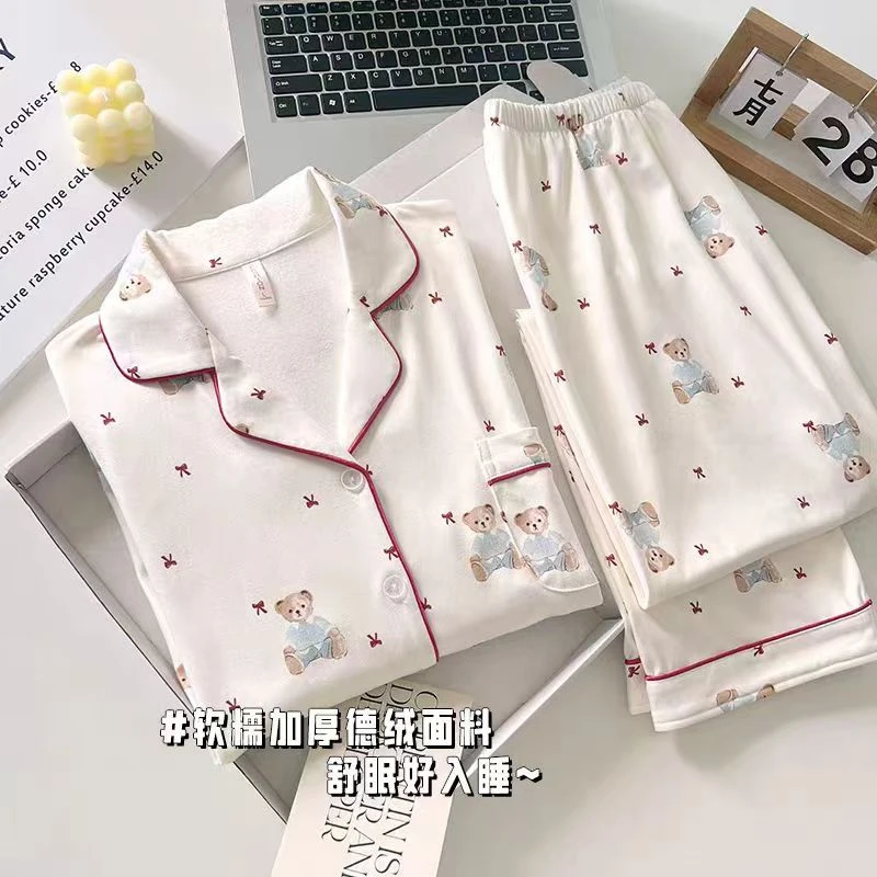 德绒保暖睡衣女加厚加绒翻领甜美家居服白色小熊