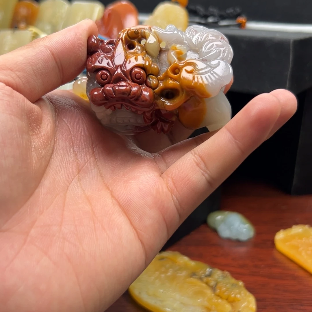 石英质玉（黄龙玉）未镶嵌多样性发货，发其一