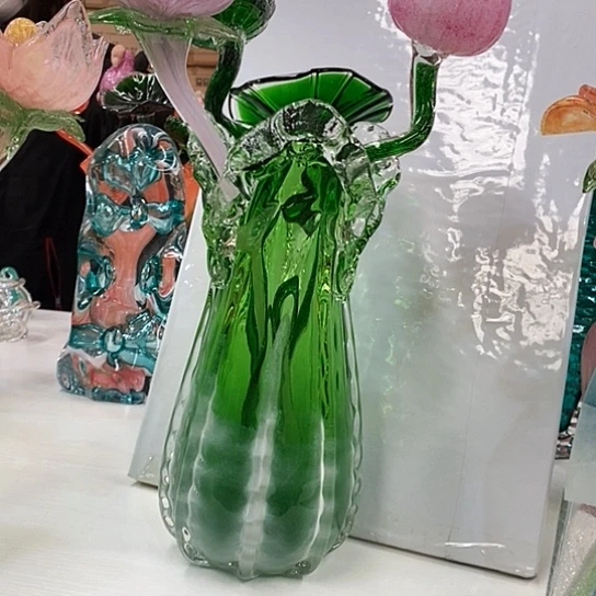 琉璃花瓶高34厘米口径12厘米