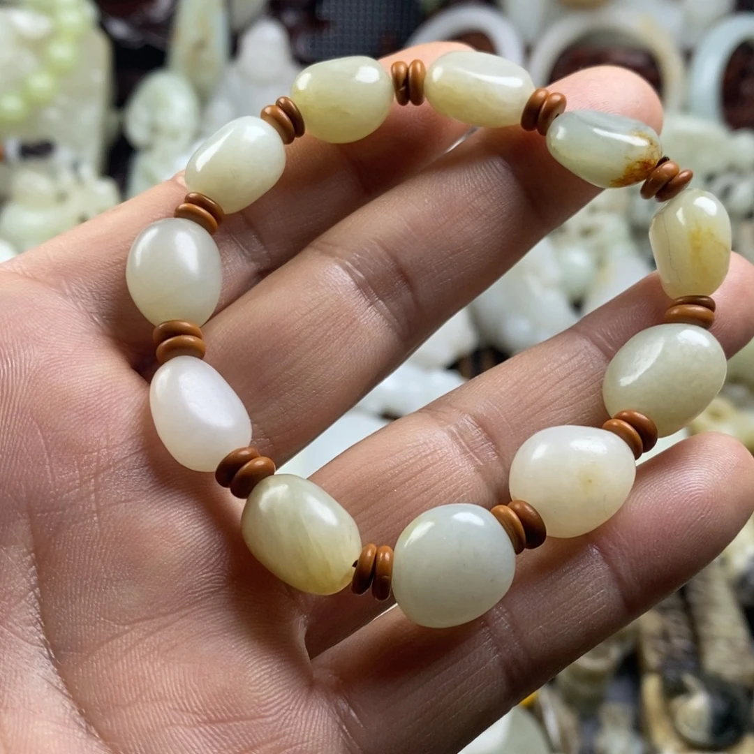 和田玉（糖玉）未镶嵌颈饰