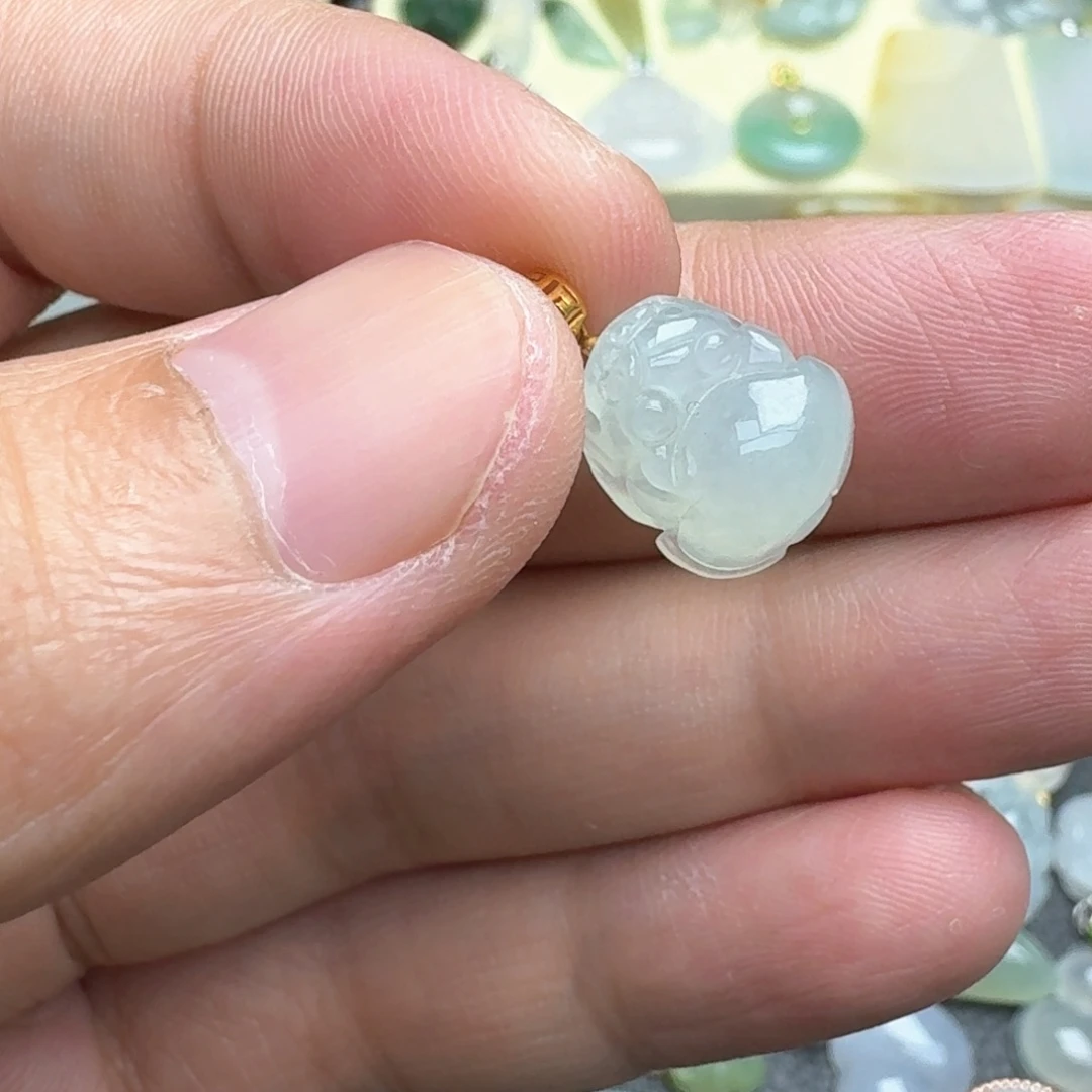 翡翠18K金镶嵌吊坠(不含链)小貔貅