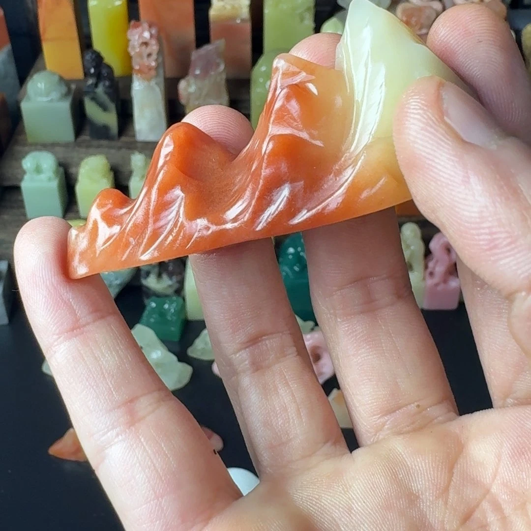 青田石印石咿**呀寿山芙蓉石笔架