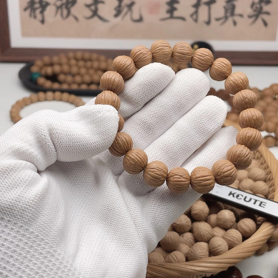 猴头核桃吊坠飞**?猴头