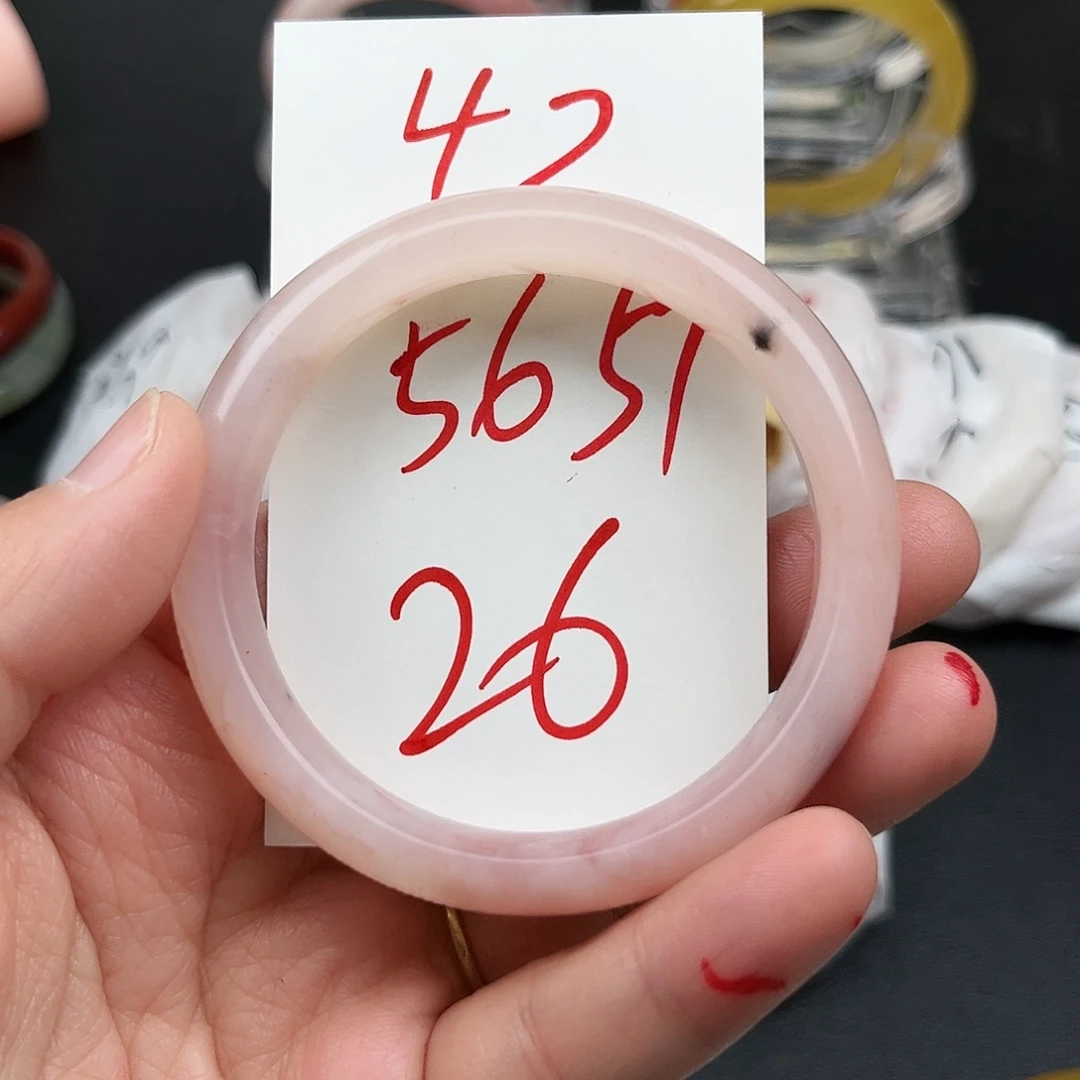 石英质玉未镶嵌手镯42