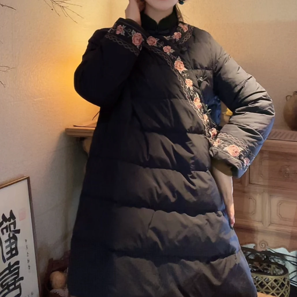 『蝶家』新中式斜襟绣花羽绒服5399