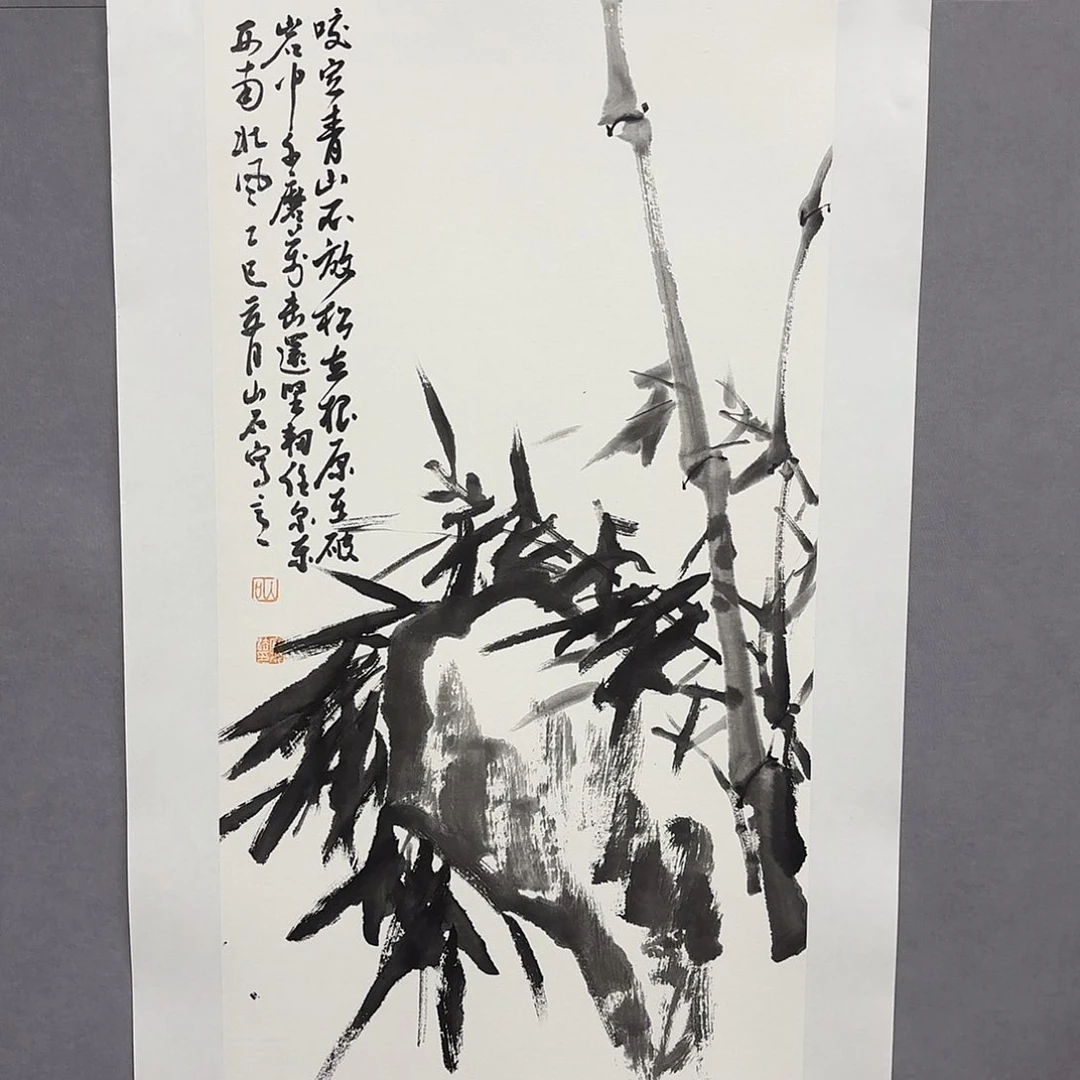 国画艺术家真人手绘