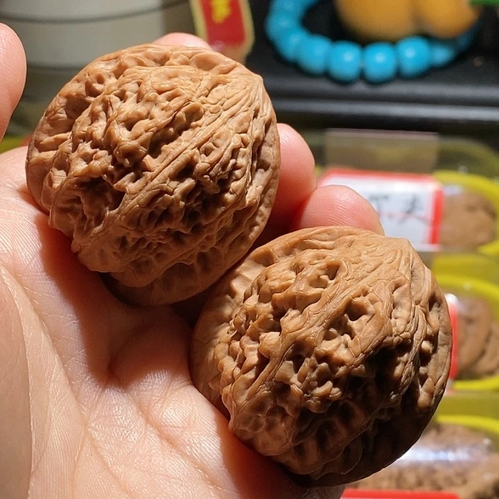 【闪购商品】吊坠文玩核桃隔**登昆仑