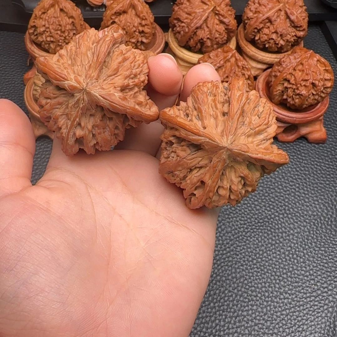 文玩核桃把件满天星四棱 48尺寸