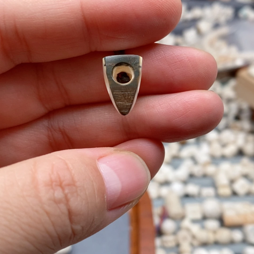 【闪购商品】无非金属G****i猛犸牙