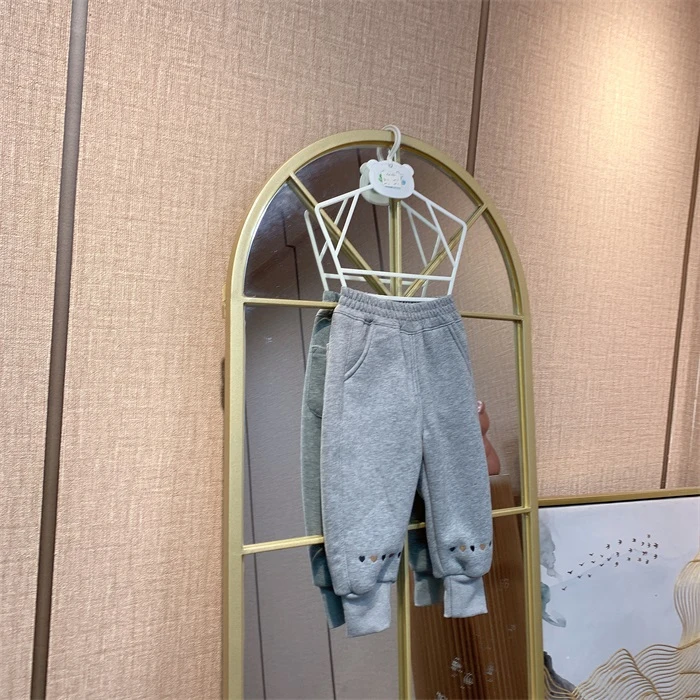 AN084    宝宝灰色厚裤子