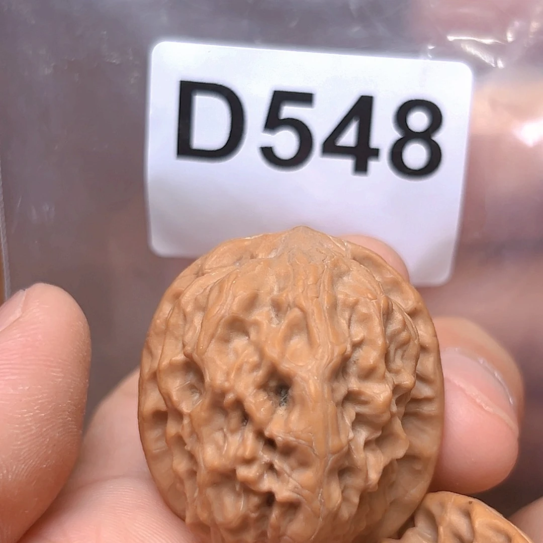 文玩核桃吊坠34野狼