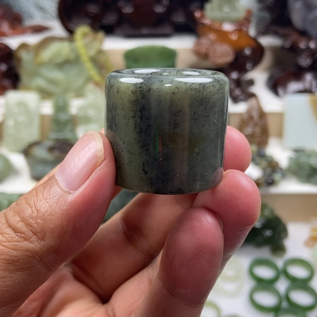 【闪购商品】吊坠(不含链)未镶嵌和田玉
