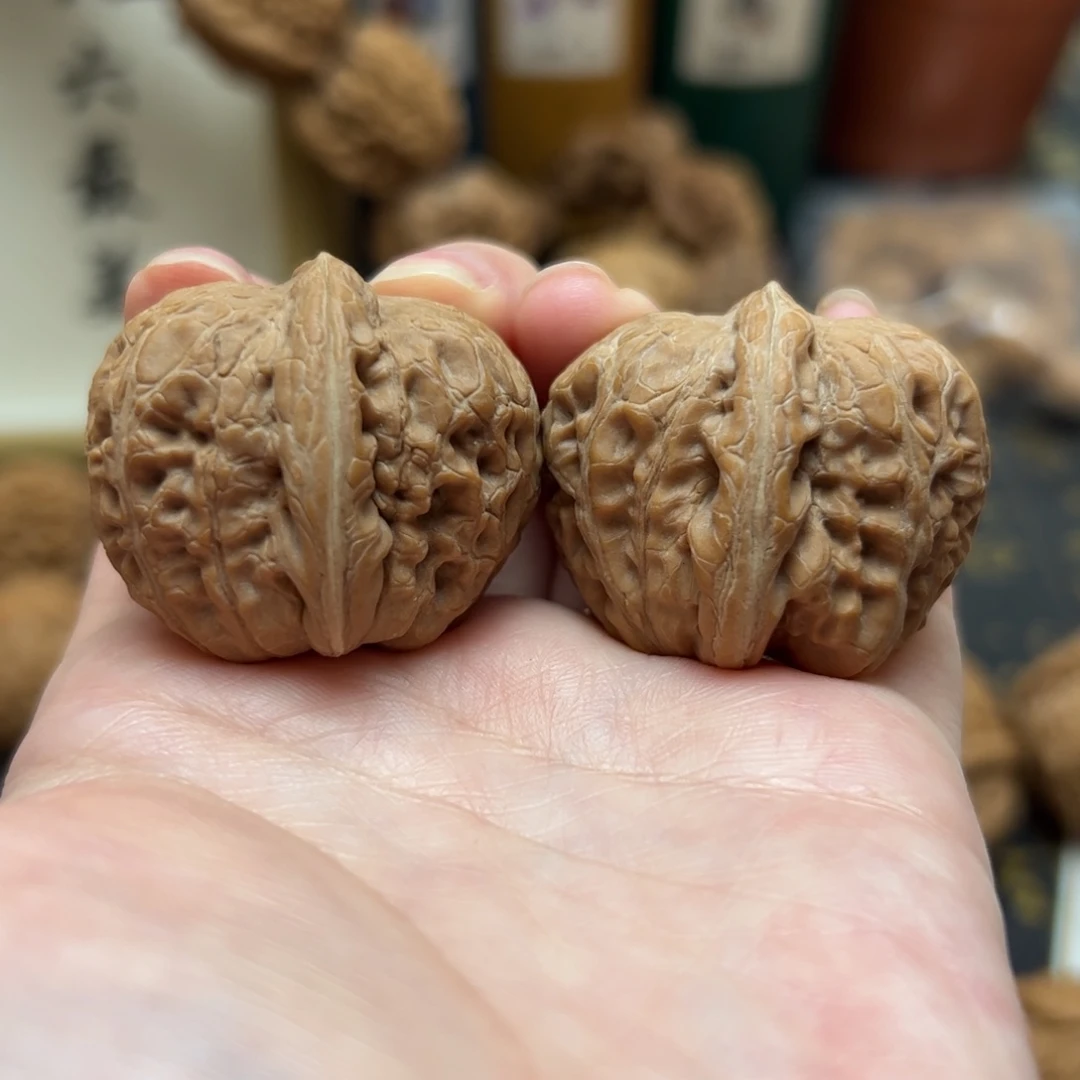 文玩核桃把件36全品无暇元宝