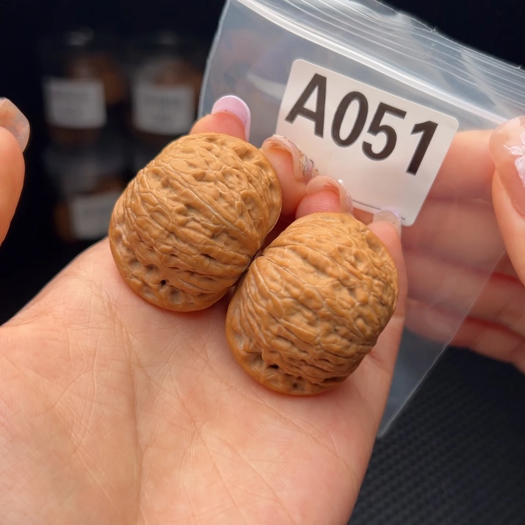 文玩核桃吊坠铁锤40